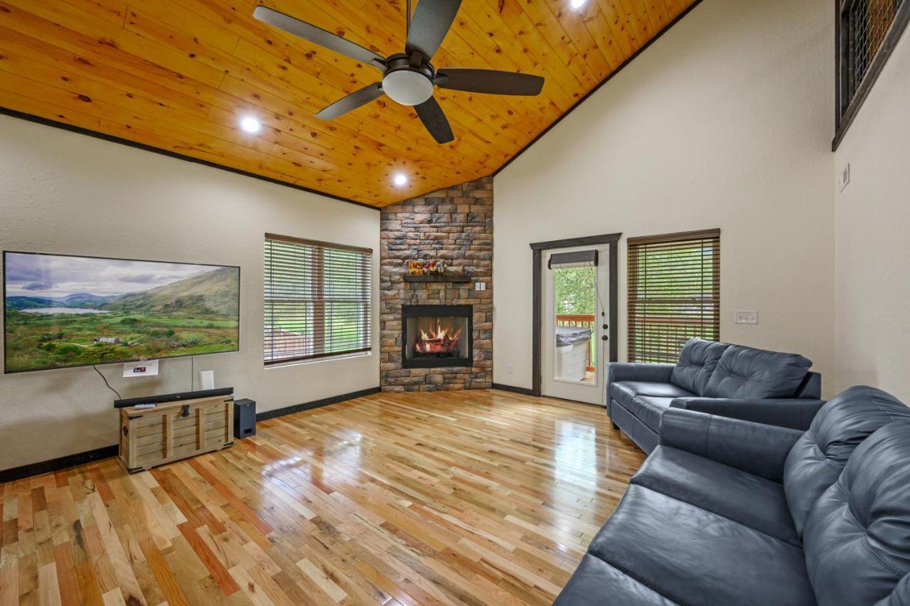 Smoky Mountain Chalet 비둘기 포지 외부 사진